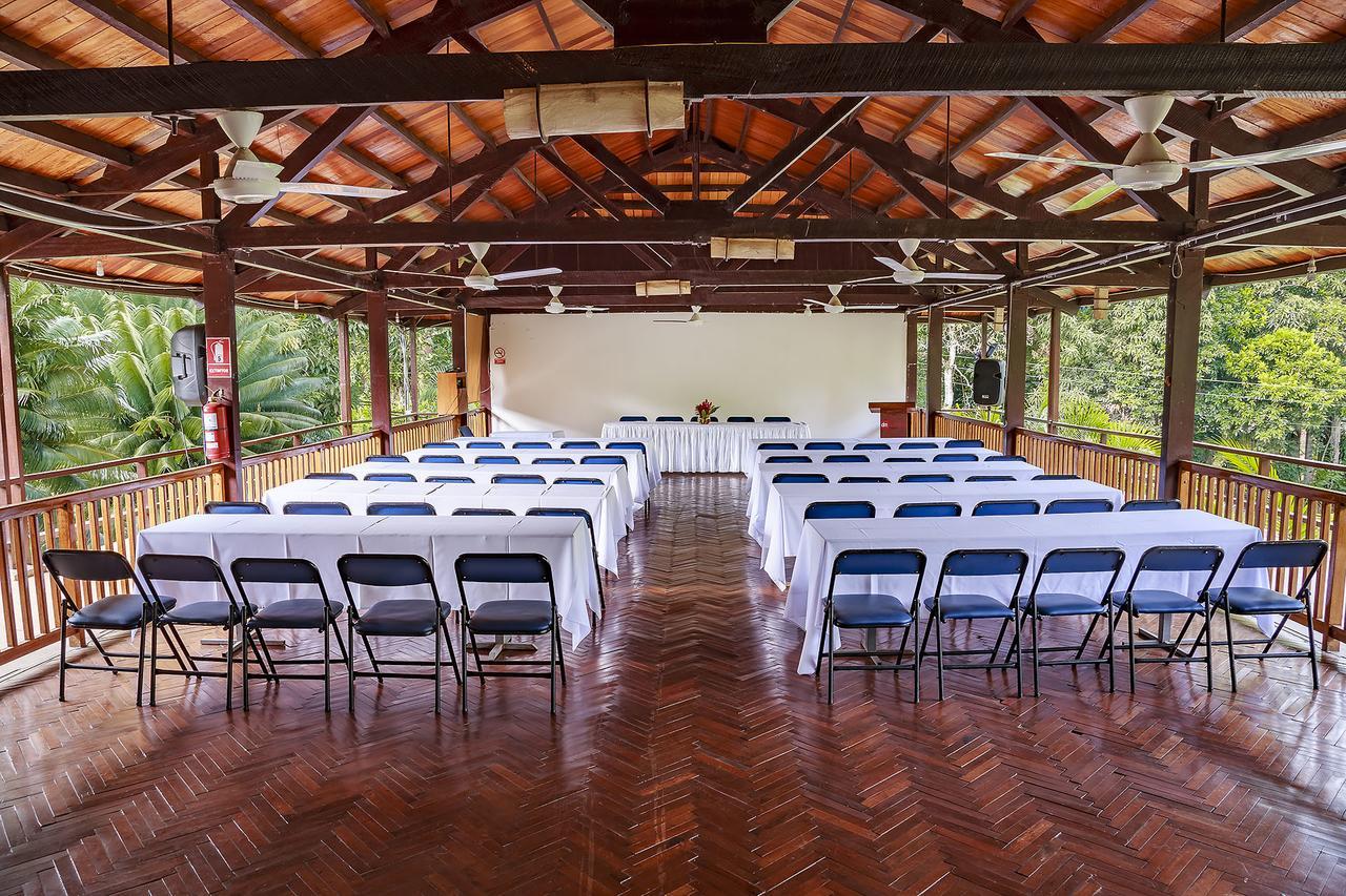 Dm Hoteles Tarapoto Exterior photo