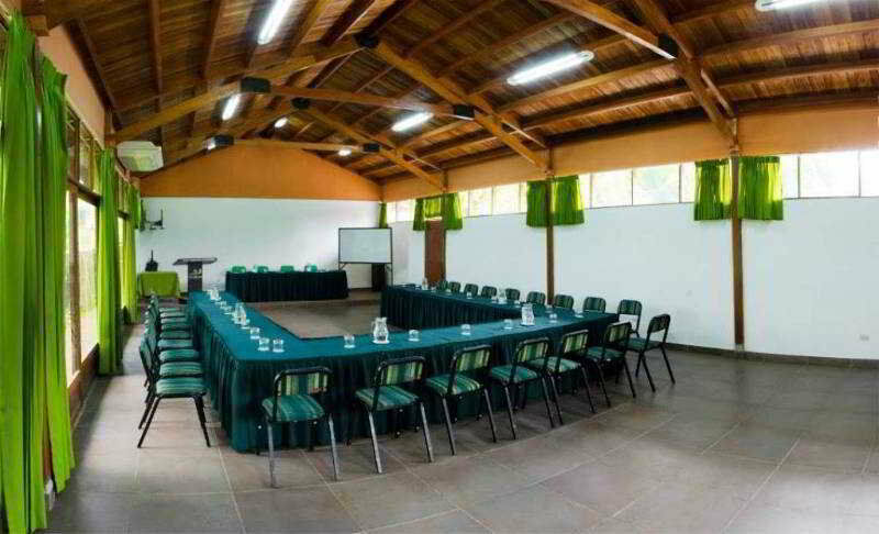 Dm Hoteles Tarapoto Exterior photo